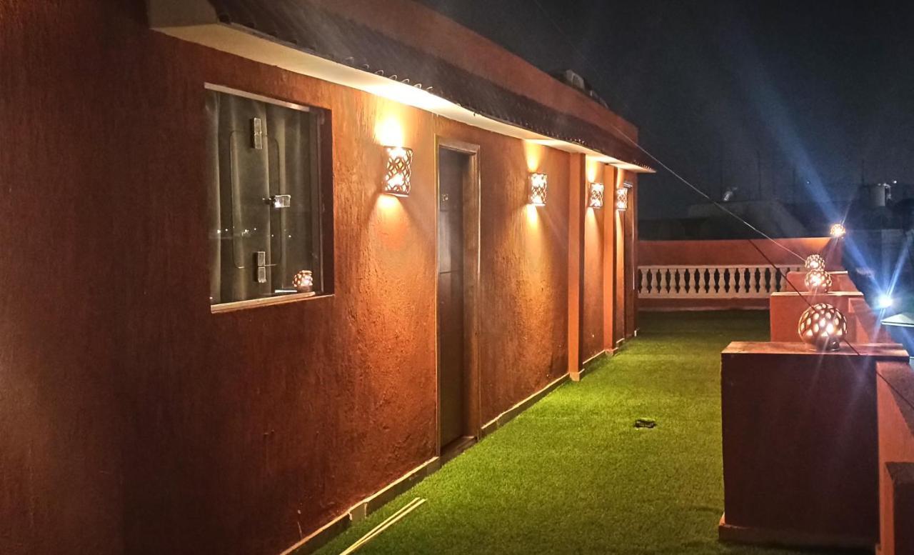 Grand Pyramids Inn Kafret el-Gabal Eksteriør billede