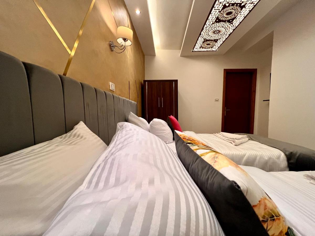 Grand Pyramids Inn Kafret el-Gabal Eksteriør billede