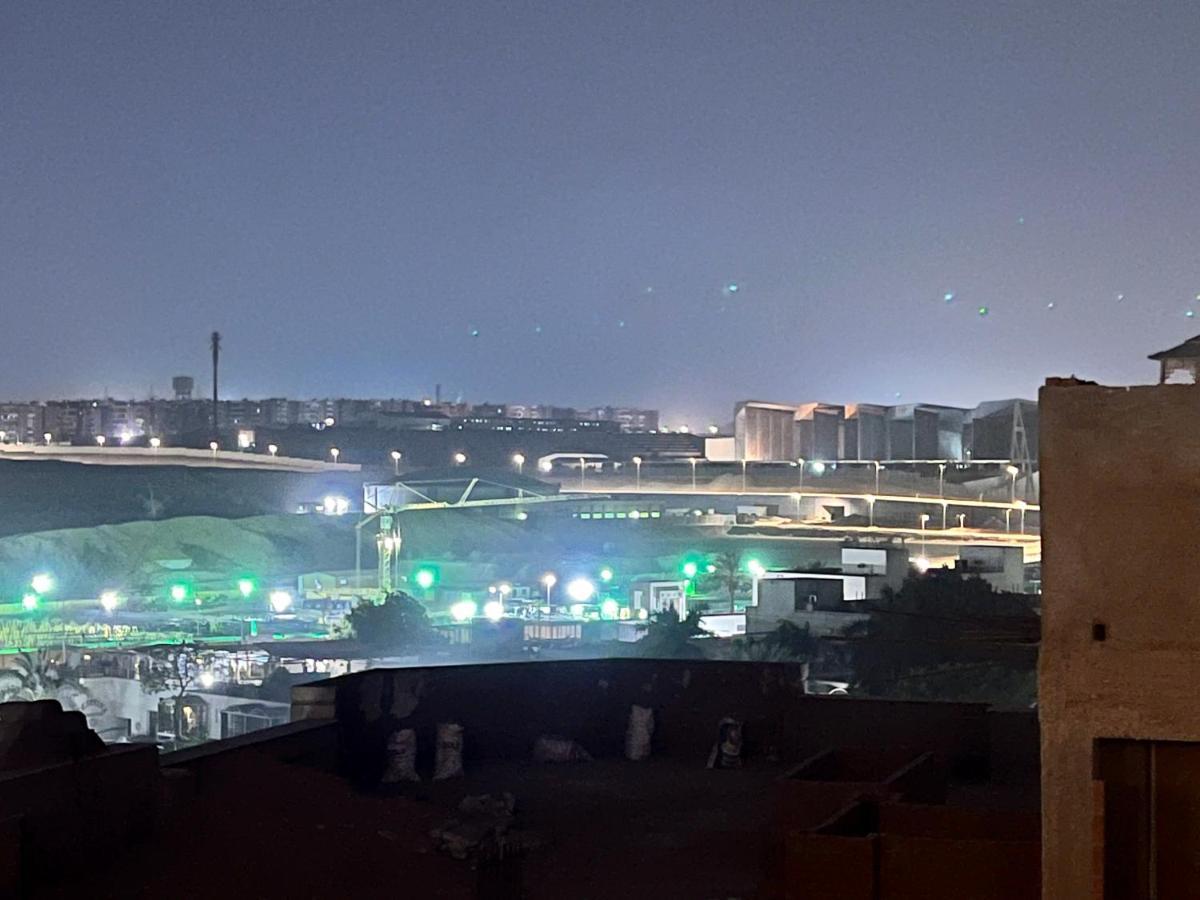 Grand Pyramids Inn Kafret el-Gabal Eksteriør billede