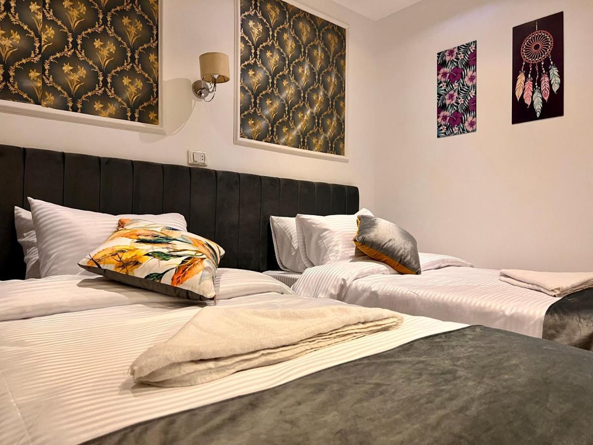 Grand Pyramids Inn Kafret el-Gabal Eksteriør billede