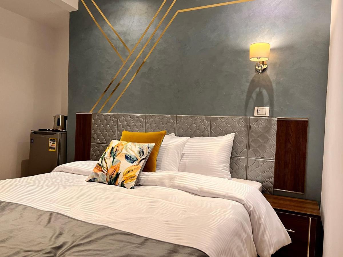 Grand Pyramids Inn Kafret el-Gabal Eksteriør billede