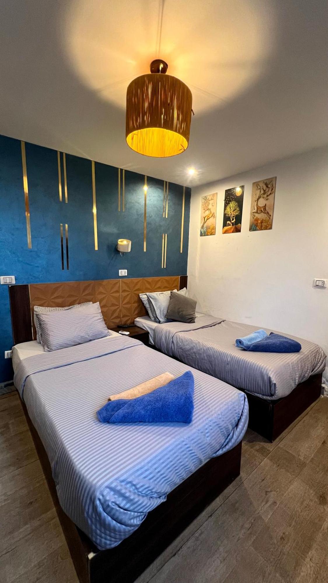 Grand Pyramids Inn Kafret el-Gabal Eksteriør billede